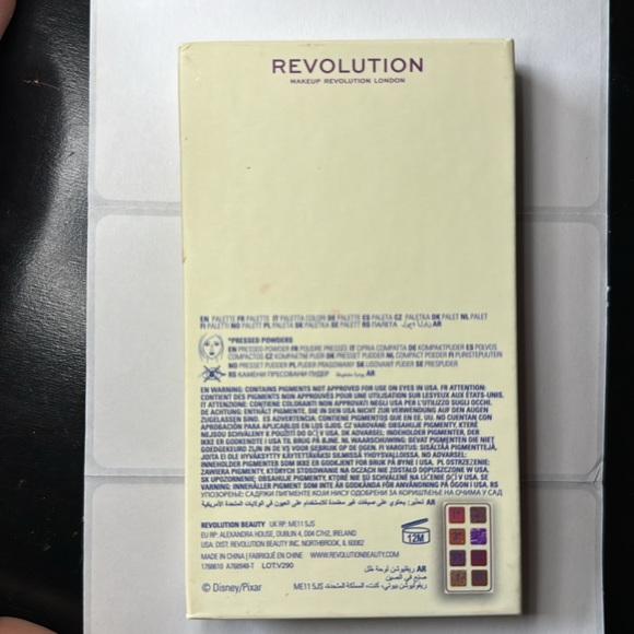 Brand New Randall Boggs scare card eyeshadow palette - Picture 4 of 4